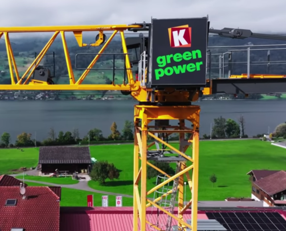 Neuheit: Weltweit erstes aktives Energierückgewinnungssystem für Turmdrehkrane